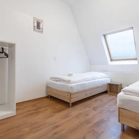 - 2 Schlafzimmer Monteurwohnung - Vollausgestattete Kueche - Wifi Lägenhet Duisburg