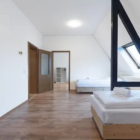 - 2 Schlafzimmer Monteurwohnung - Vollausgestattete Kueche - Wifi *