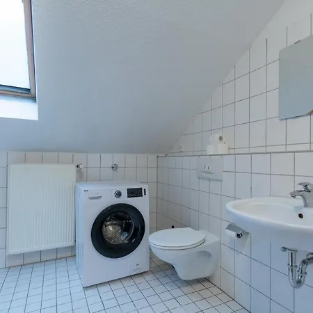 Apartment - 2 Schlafzimmer Monteurwohnung - Vollausgestattete Kueche - Wifi Duisburg