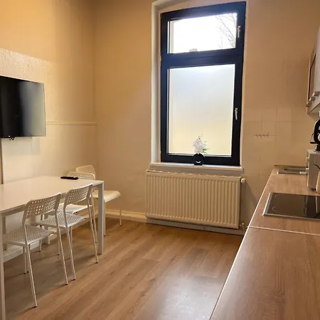 - 2 Schlafzimmer Monteurwohnung - Vollausgestattete Kueche - Wifi 아파트 뒤스부르크
