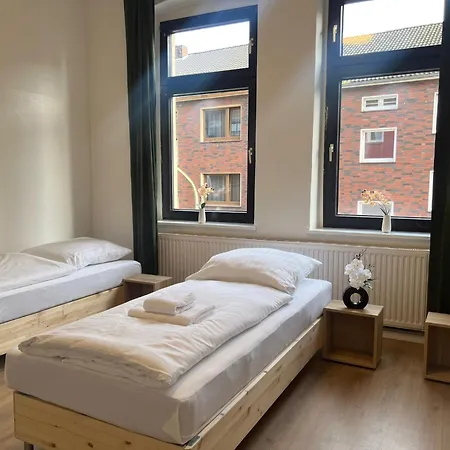 아파트 - 2 Schlafzimmer Monteurwohnung - Vollausgestattete Kueche - Wifi 뒤스부르크