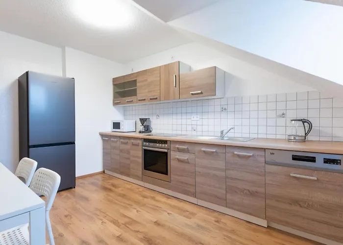 - 2 Schlafzimmer Monteurwohnung - Vollausgestattete Kueche - Wifi Appartement *